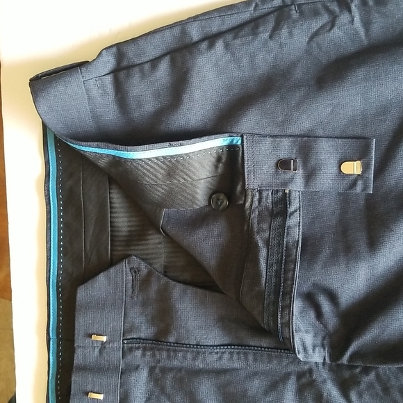 Axist Men's 38X30 Dress Slacks - Picture 8 of 16